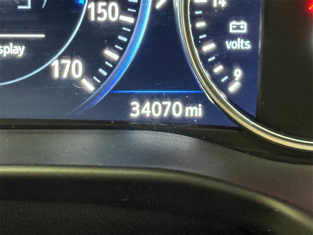 2022 Buick Enclave Avenir photo 2