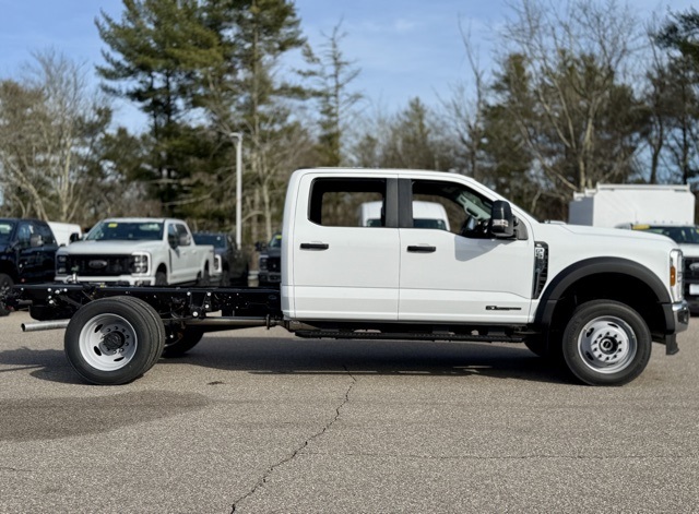 2025 Ford F-550 XL photo 3