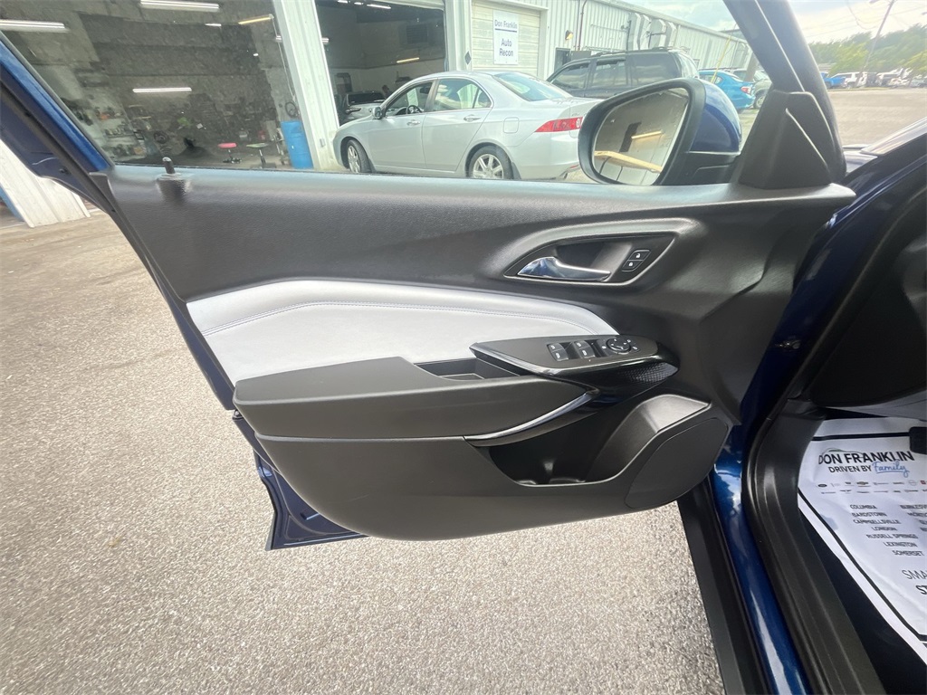 2024 Chevrolet Trax LT photo 13