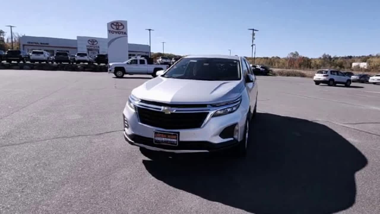 2022 Chevrolet Equinox LT photo 3