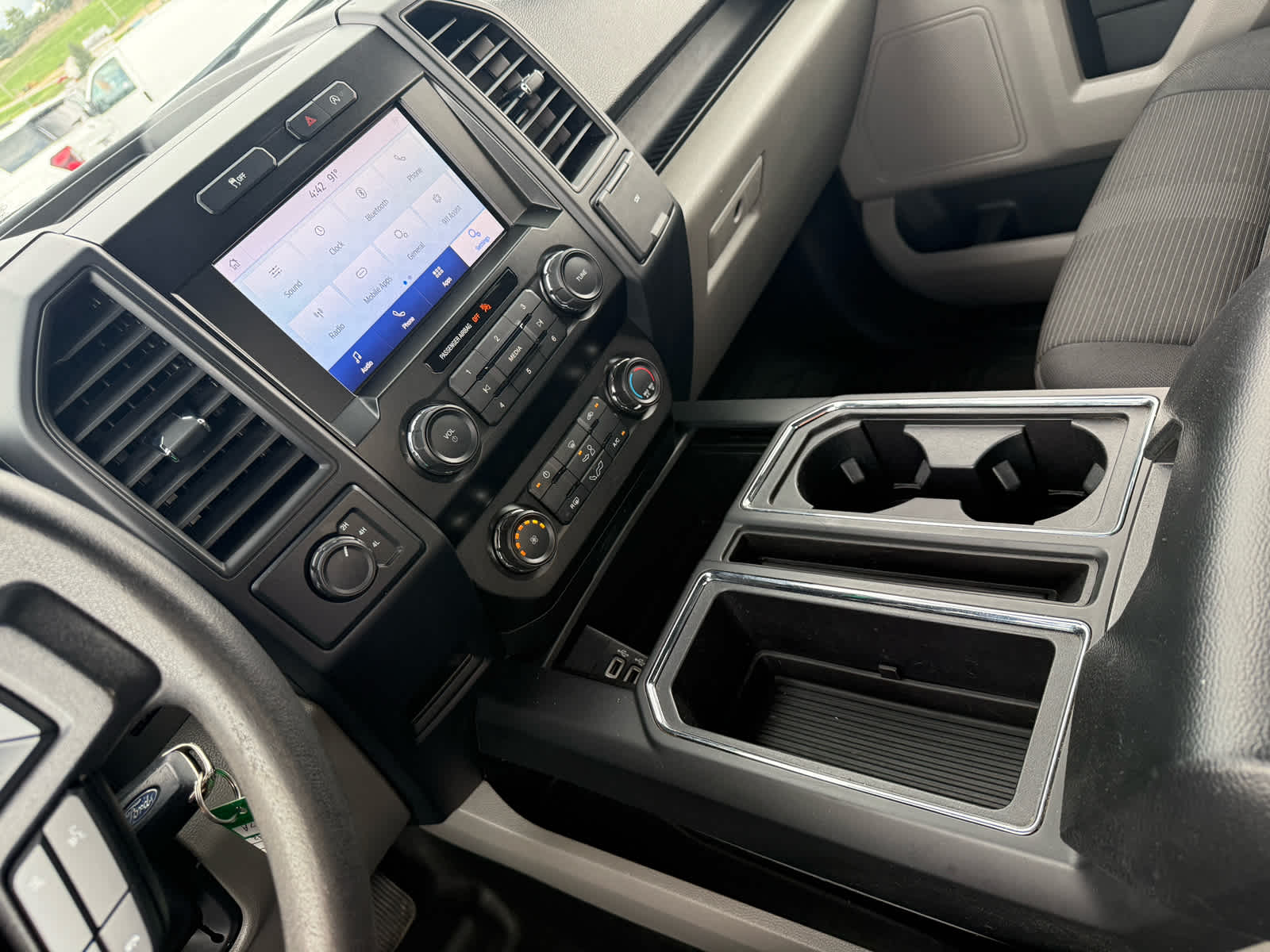 2020 Ford F-150 XL photo 21