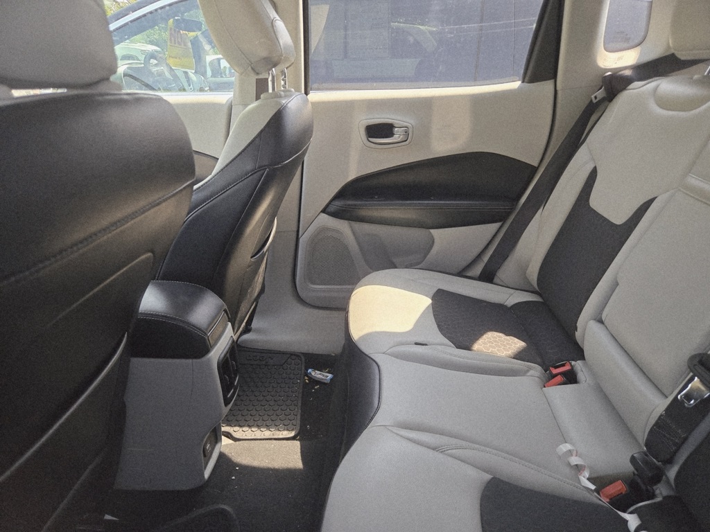 2018 Jeep Compass Latitude photo 8