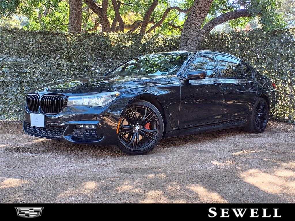2017 BMW 7 Series 740i's photo