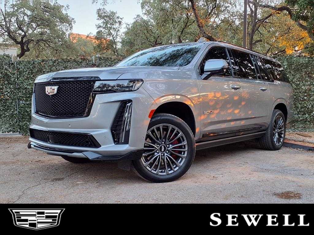 2023 Cadillac Escalade ESV V-Series's photo