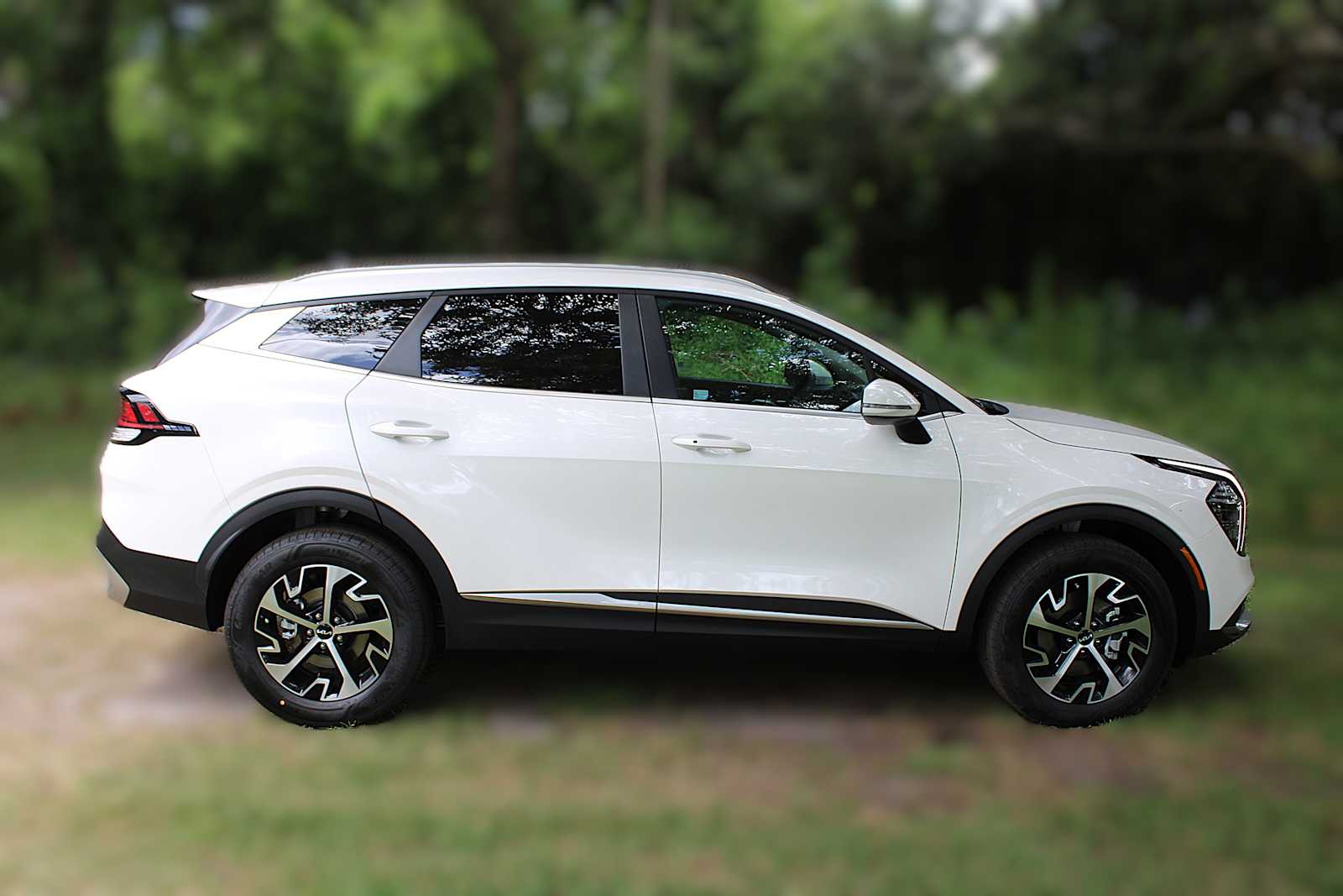 2025 Kia Sportage Hybrid EX photo 4