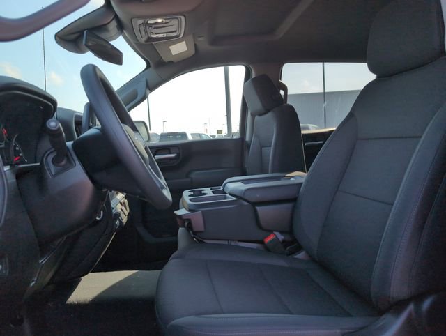 2025 Chevrolet Silverado 1500 Custom photo 9