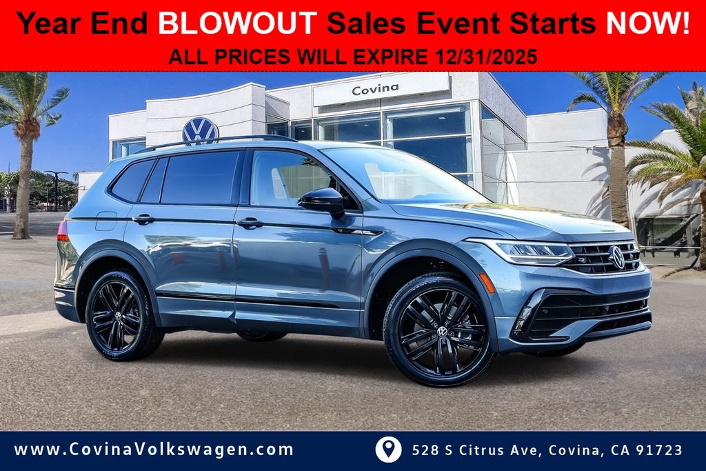 2022 Volkswagen Tiguan SE R-LINE BLACK's photo