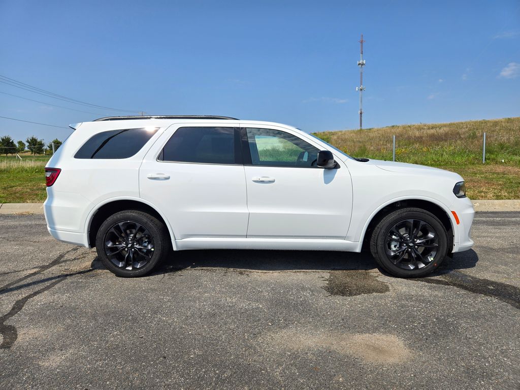 2026 Dodge Durango GT photo 2