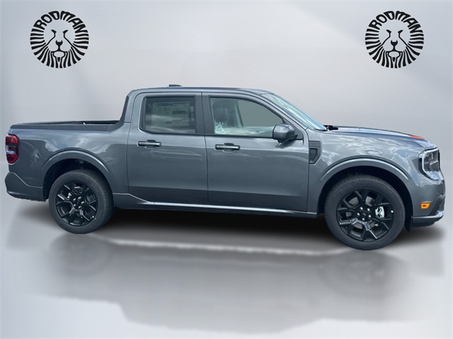2025 Ford Maverick photo 2