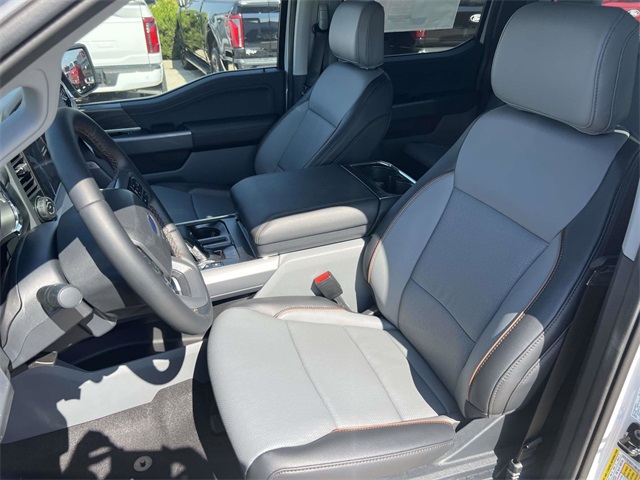 2025 Ford F-150 Lariat photo 10