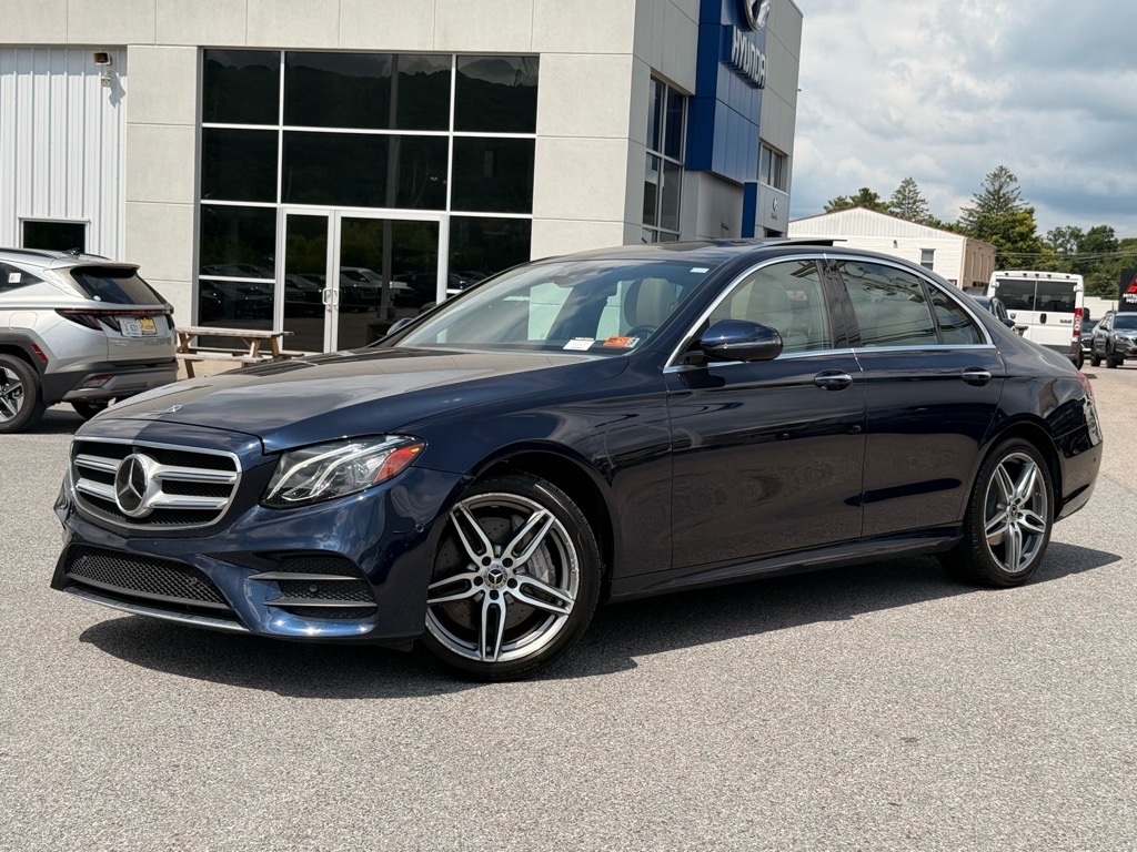 2019 Mercedes Benz E 300 4MATIC photo 2