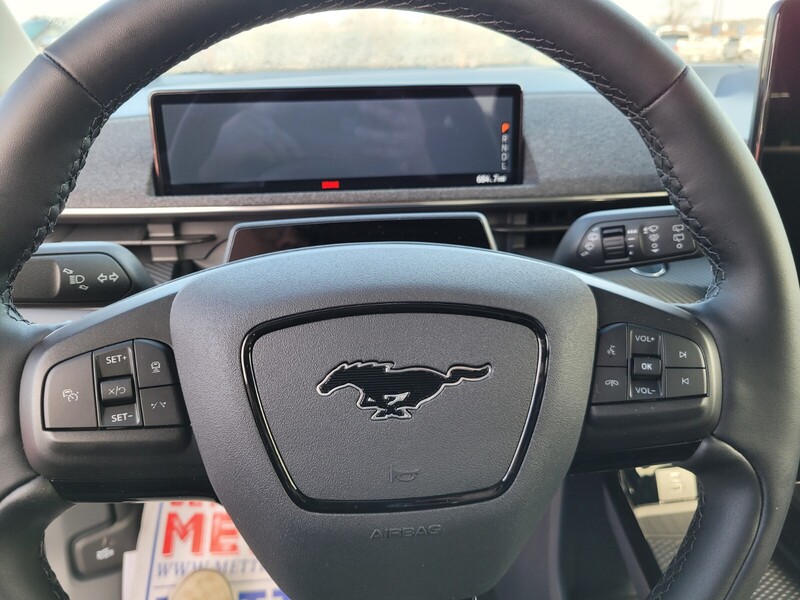 2024 Ford Mustang Mach-E Premium photo 19