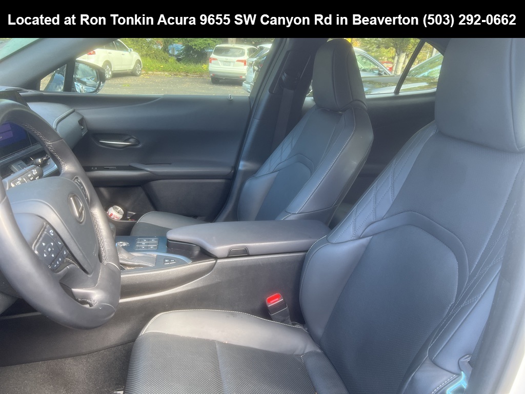 2023 Lexus UX 250h Premium photo 10
