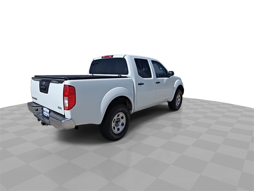 2014 Nissan Frontier S photo 8