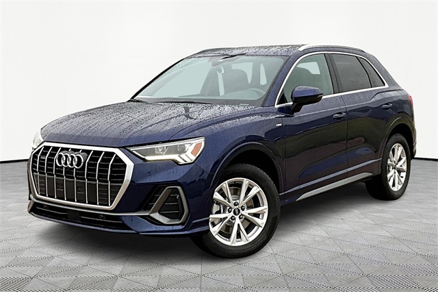 2025 Audi Q3 S Line Premium Plus's photo