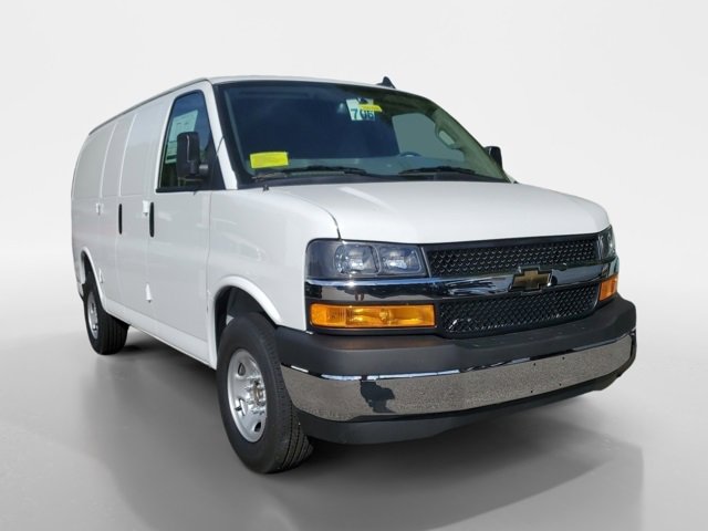 2025 Chevrolet Express Cargo Work Van's photo
