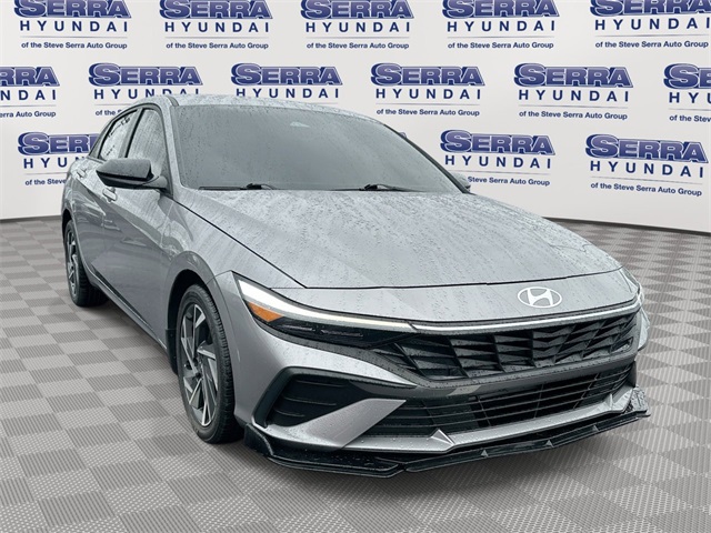 2025 Hyundai Elantra SEL's photo