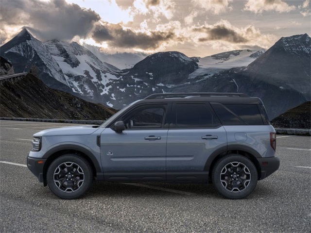 2025 Ford Bronco Sport Outer Banks photo 3