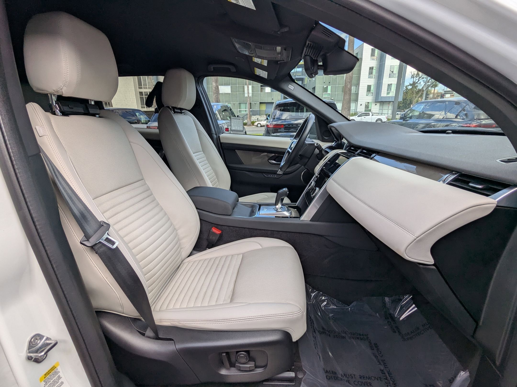 2023 Land Rover Discovery Sport SE photo 19