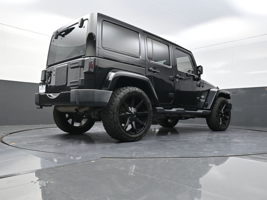 2016 Jeep Wrangler Unlimited Sahara photo 24
