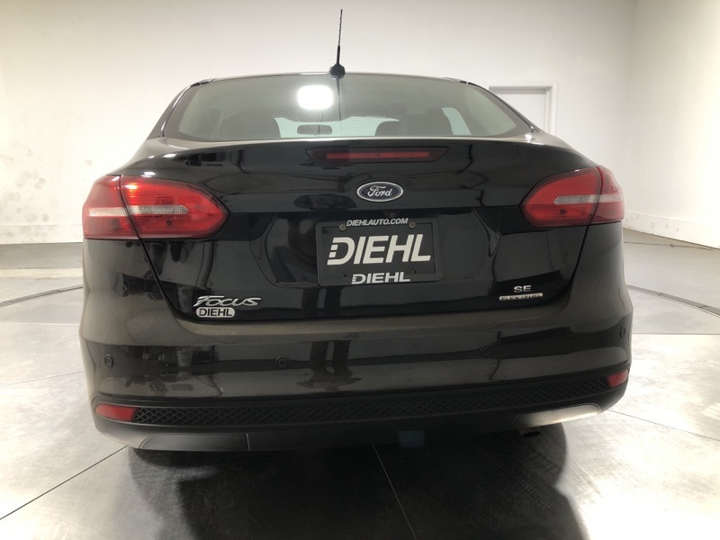 2016 Ford Focus SE photo 6