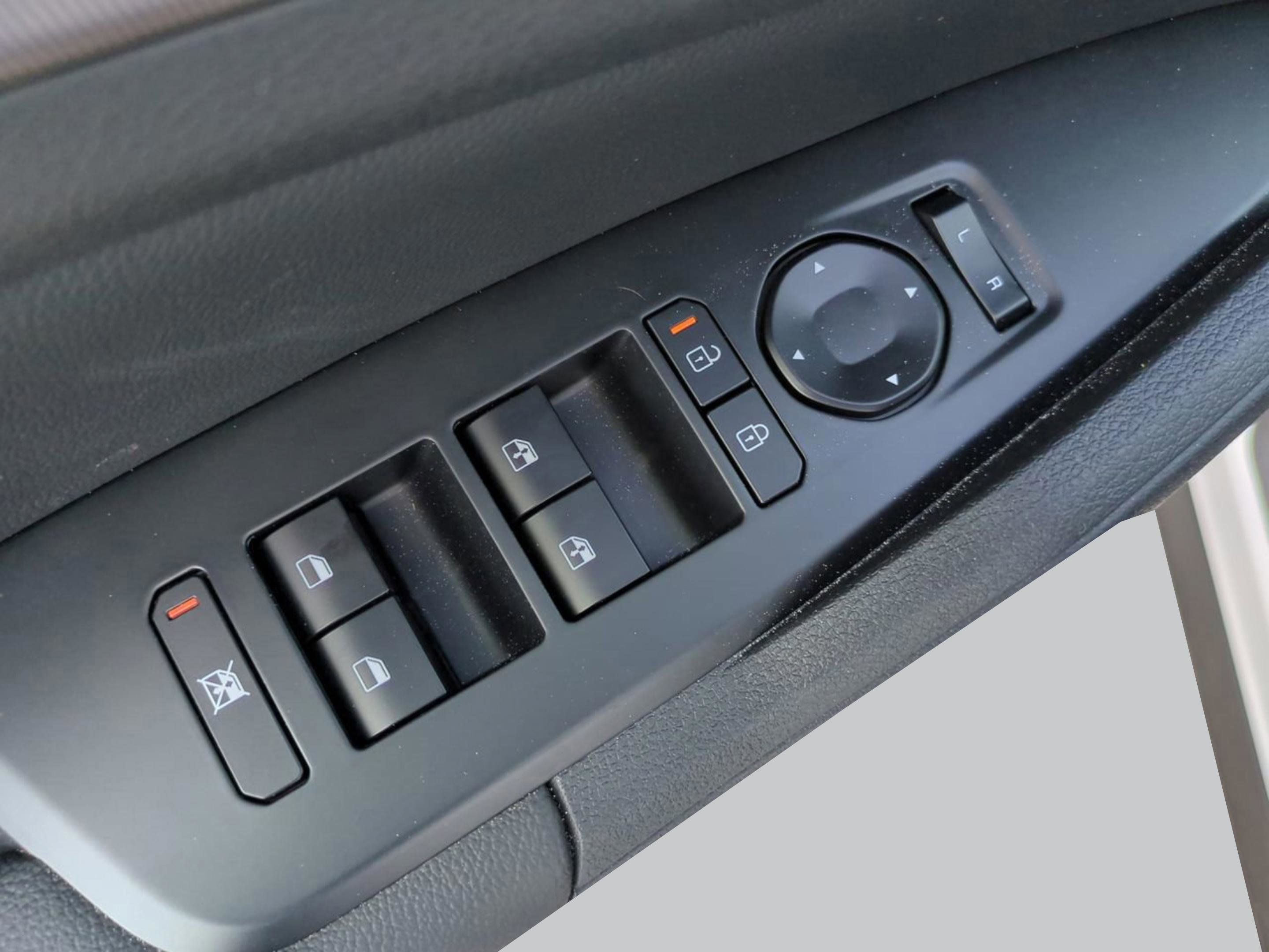 2026 Kia Sportage EX photo 22