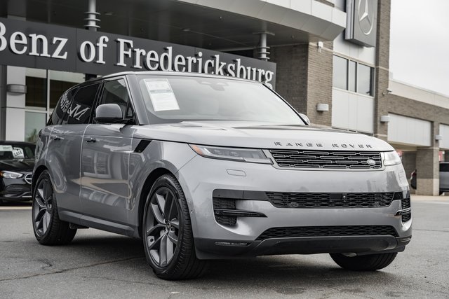 2024 Land Rover Range Rover Sport SE's photo