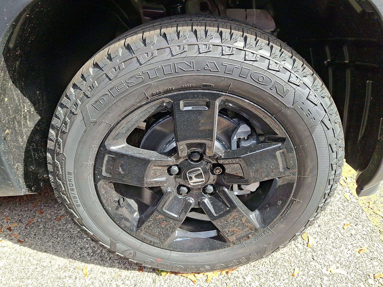 2026 Honda Ridgeline Black Edition photo 4