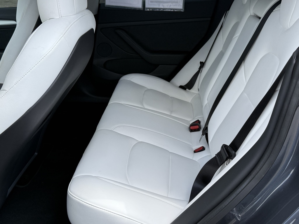 2022 Tesla Model 3 Long Range photo 25