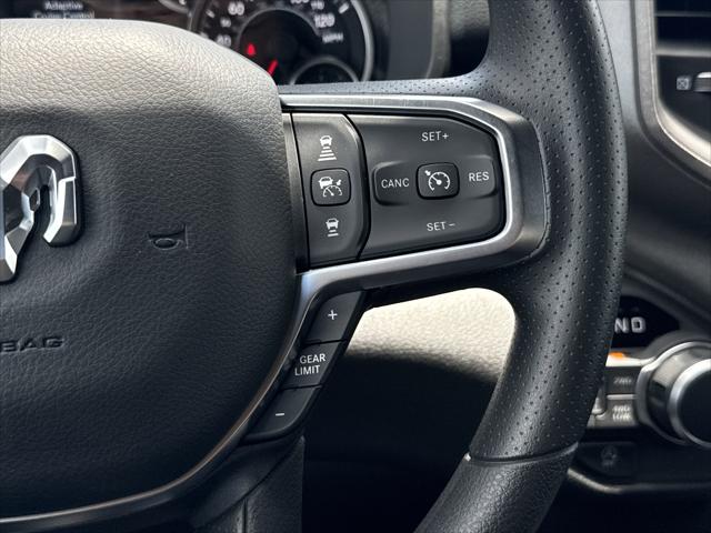 2025 Ram 1500 Tradesman photo 9