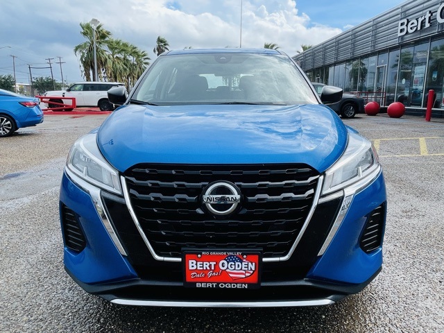 2021 Nissan Kicks S photo 2