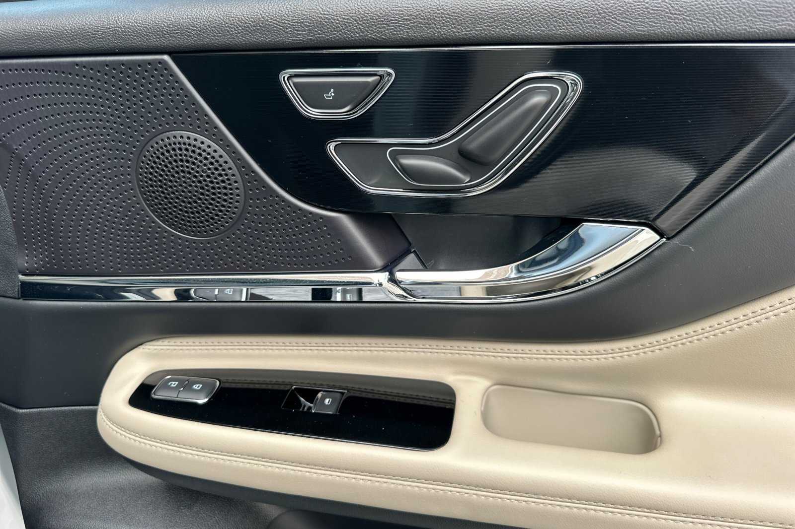 2025 Lincoln Corsair Grand Touring photo 19