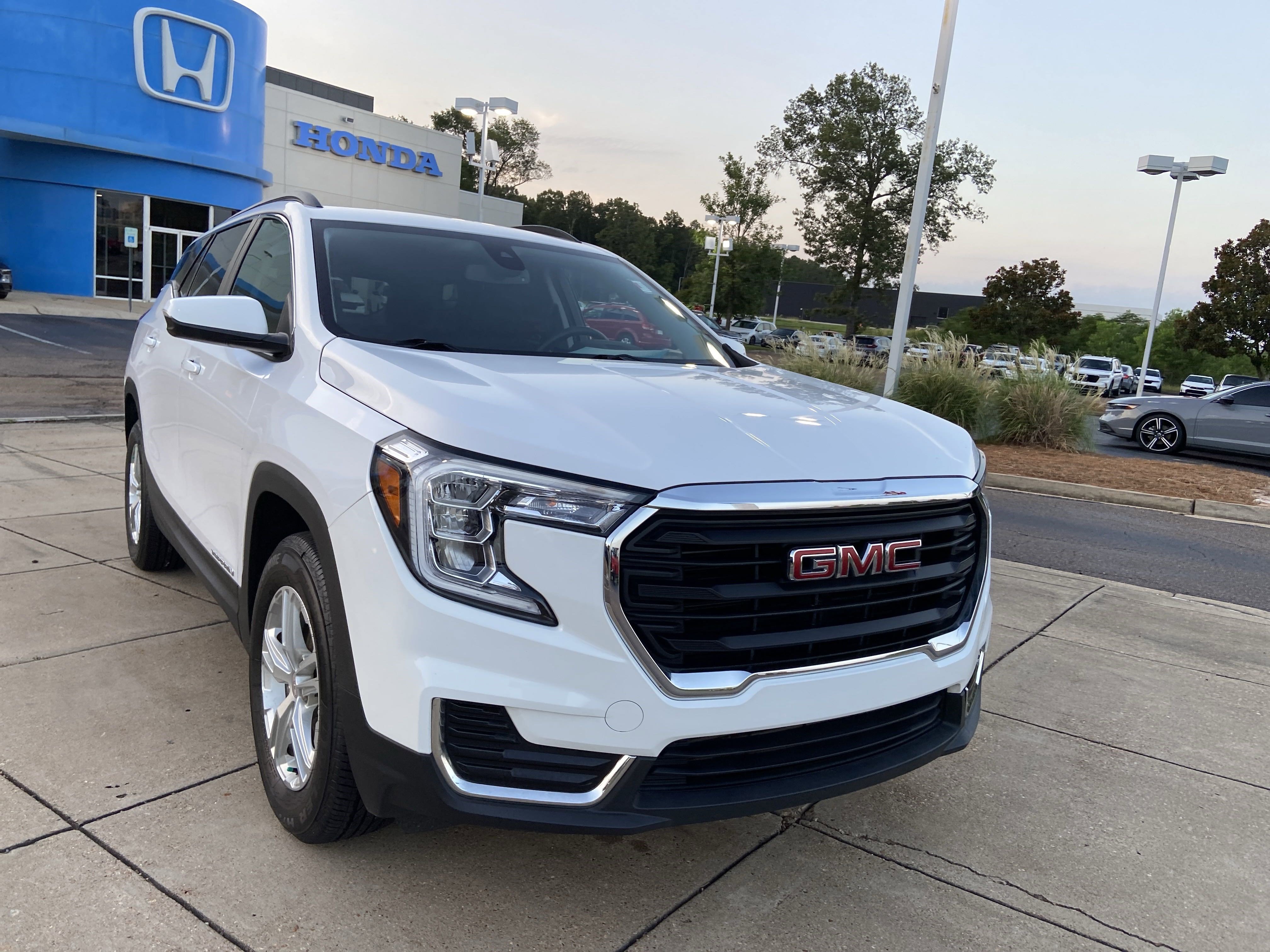 Used 2023 GMC Terrain SLE with VIN 3GKALTEG1PL231414 for sale in Ridgeland, MS