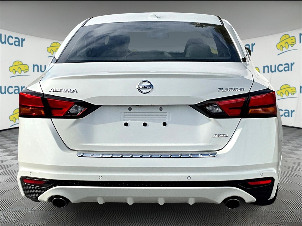 2021 Nissan Altima 2.5 Platinum photo 4