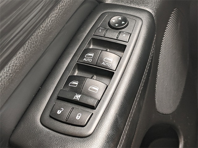 2020 Jeep Grand Cherokee Laredo E photo 19