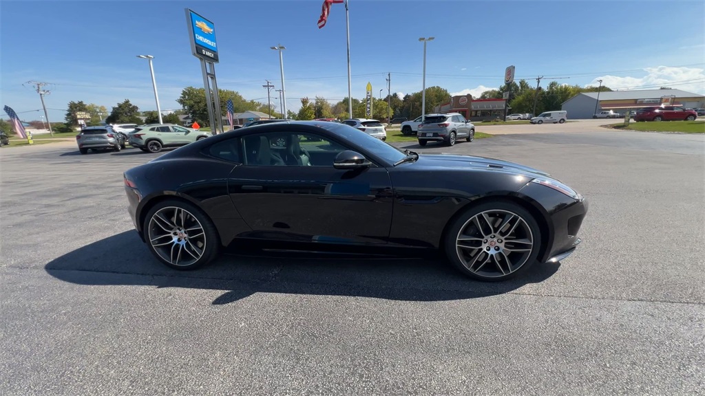 2016 Jaguar F-TYPE R photo 9