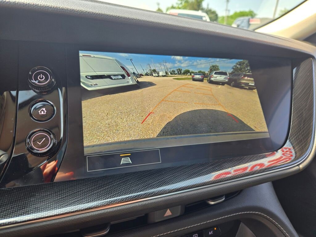 2023 Buick Envision Essence photo 34