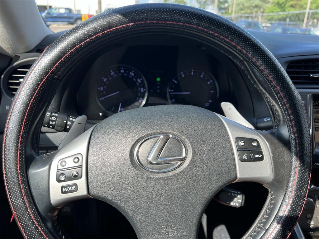 2011 Lexus IS 250C photo 15
