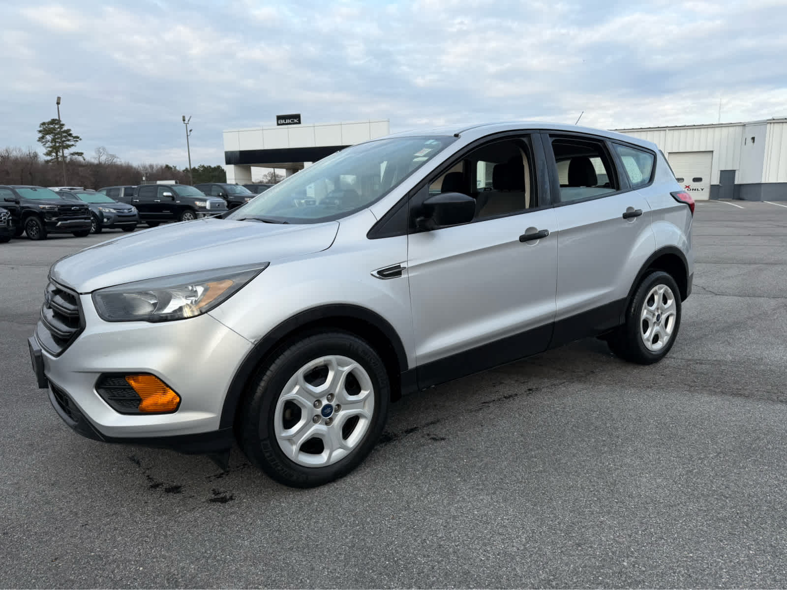 2019 Ford Escape S's photo