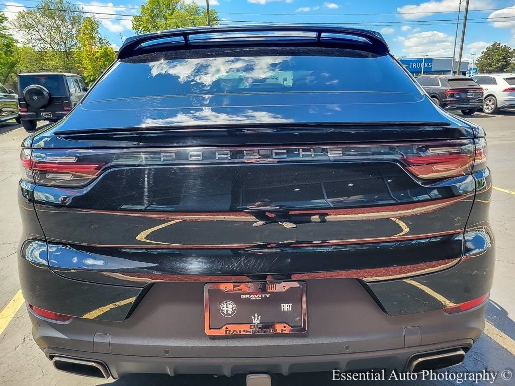 2021 Porsche Cayenne Coupe Base photo 5