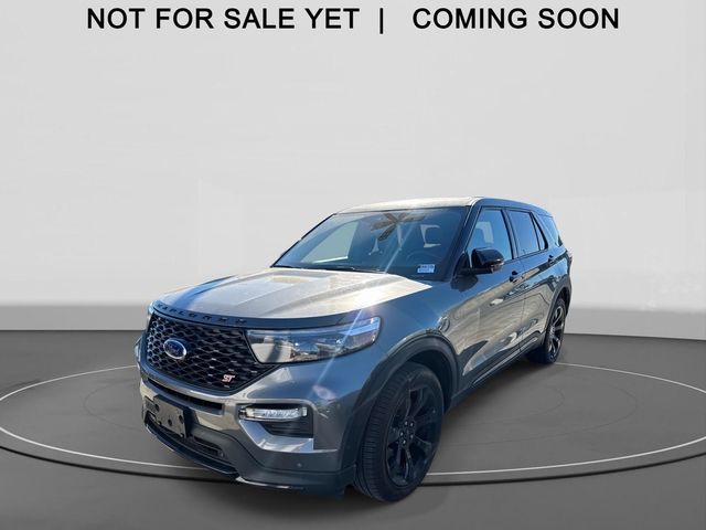 2022 Ford Explorer ST's photo