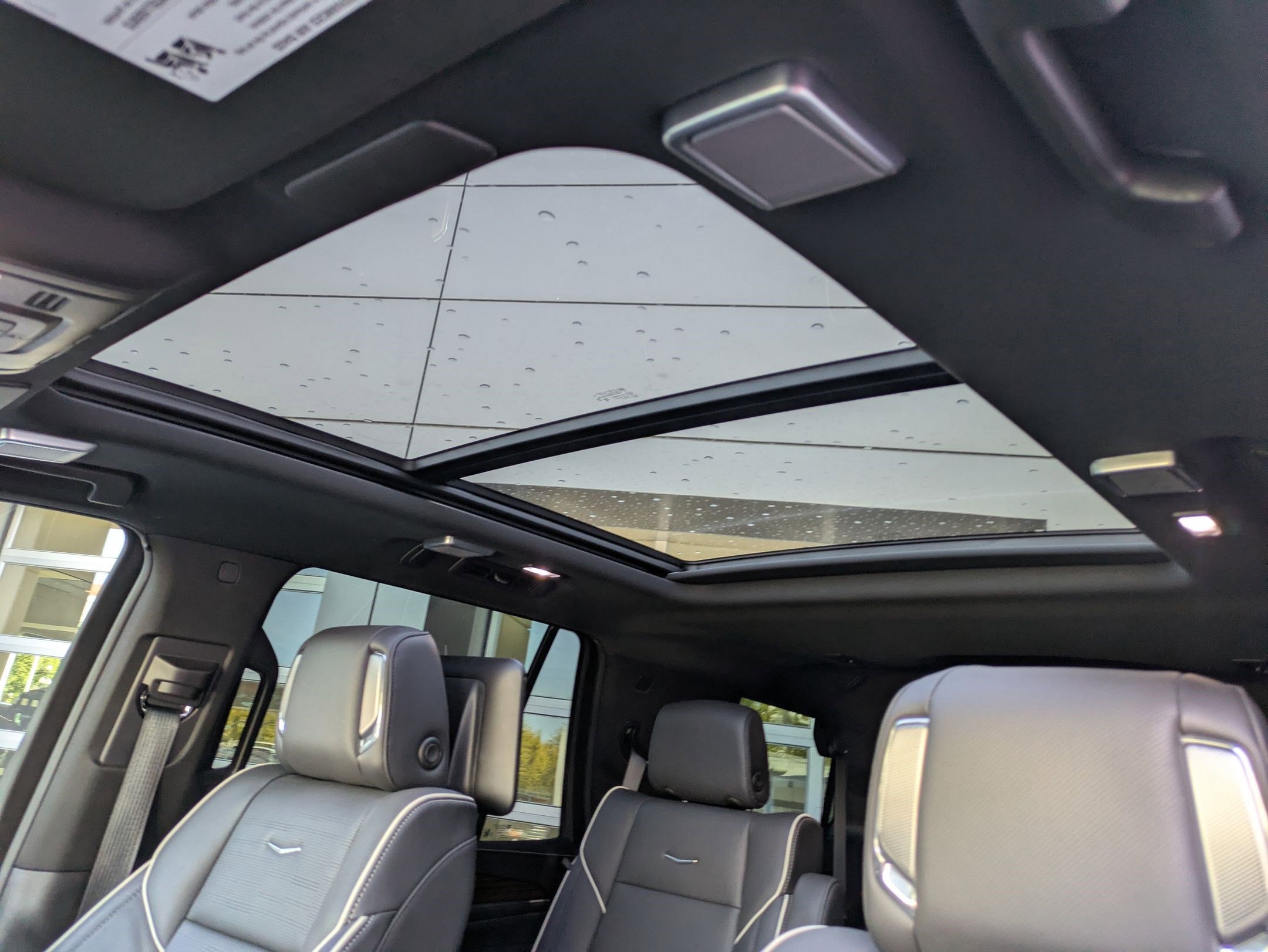2024 Cadillac Escalade Premium Luxury photo 22