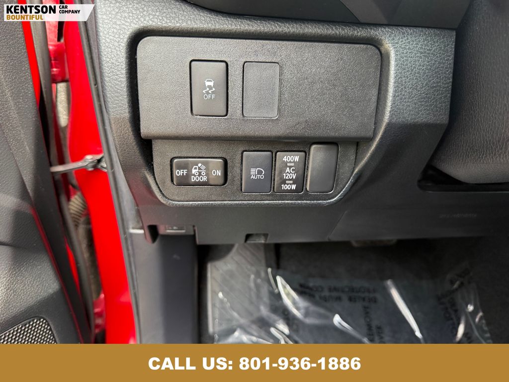 2021 Toyota Tacoma TRD Sport photo 20