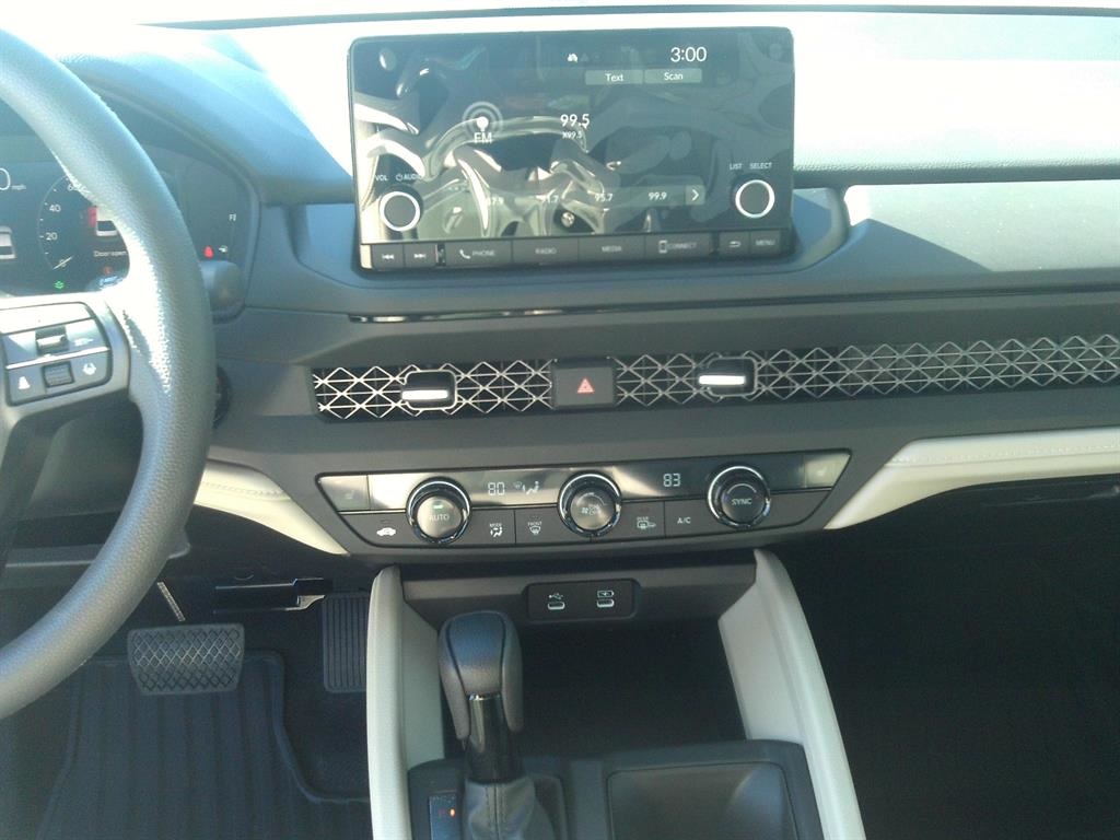 2025 Honda Accord SE photo 11
