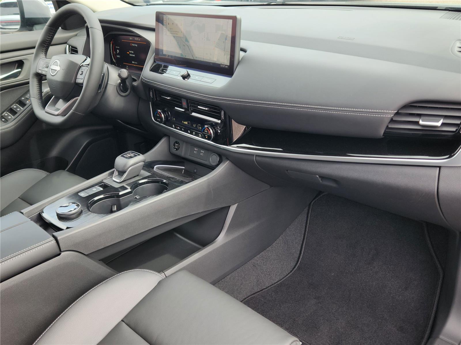 2025 Nissan Rogue SL photo 12