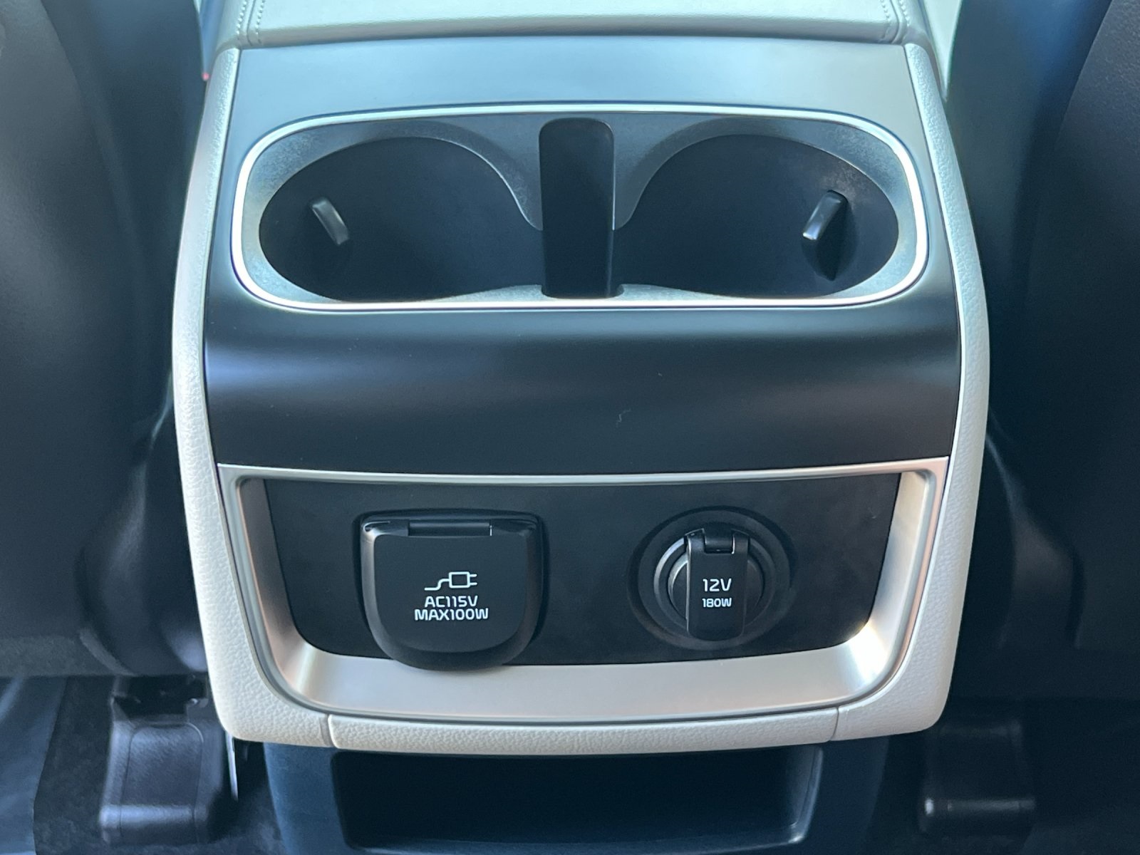 2026 Kia Carnival SX photo 13
