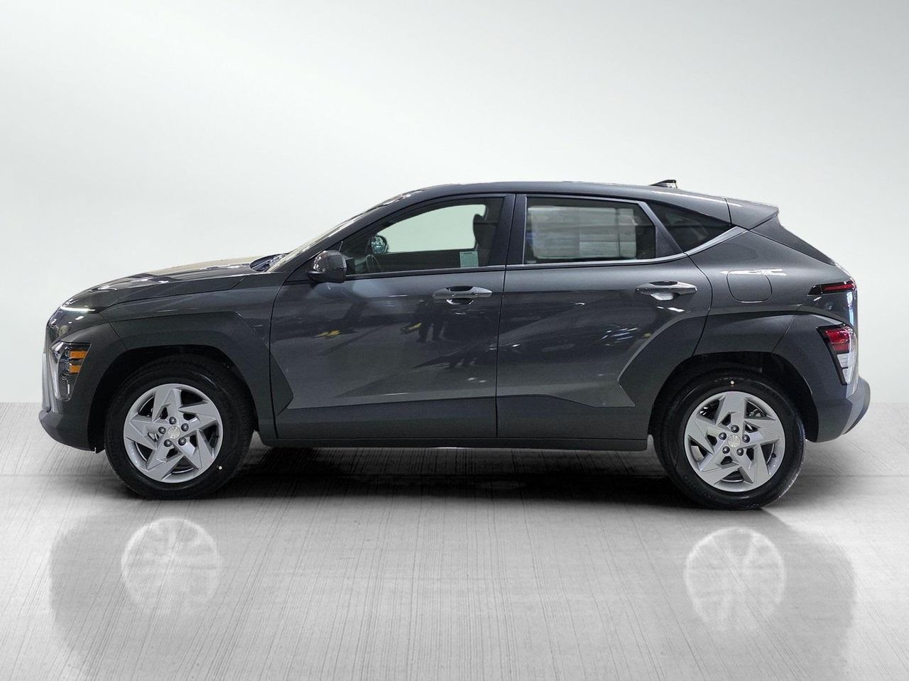 2026 Hyundai Kona SE photo 4