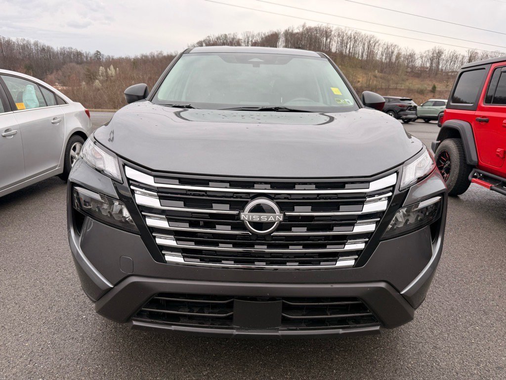 2025 Nissan Rogue S AWD photo 2