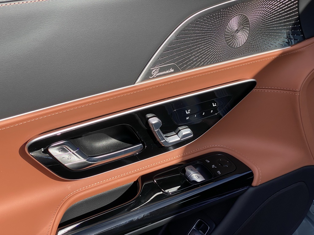 2025 Mercedes Benz AMG GT photo 11