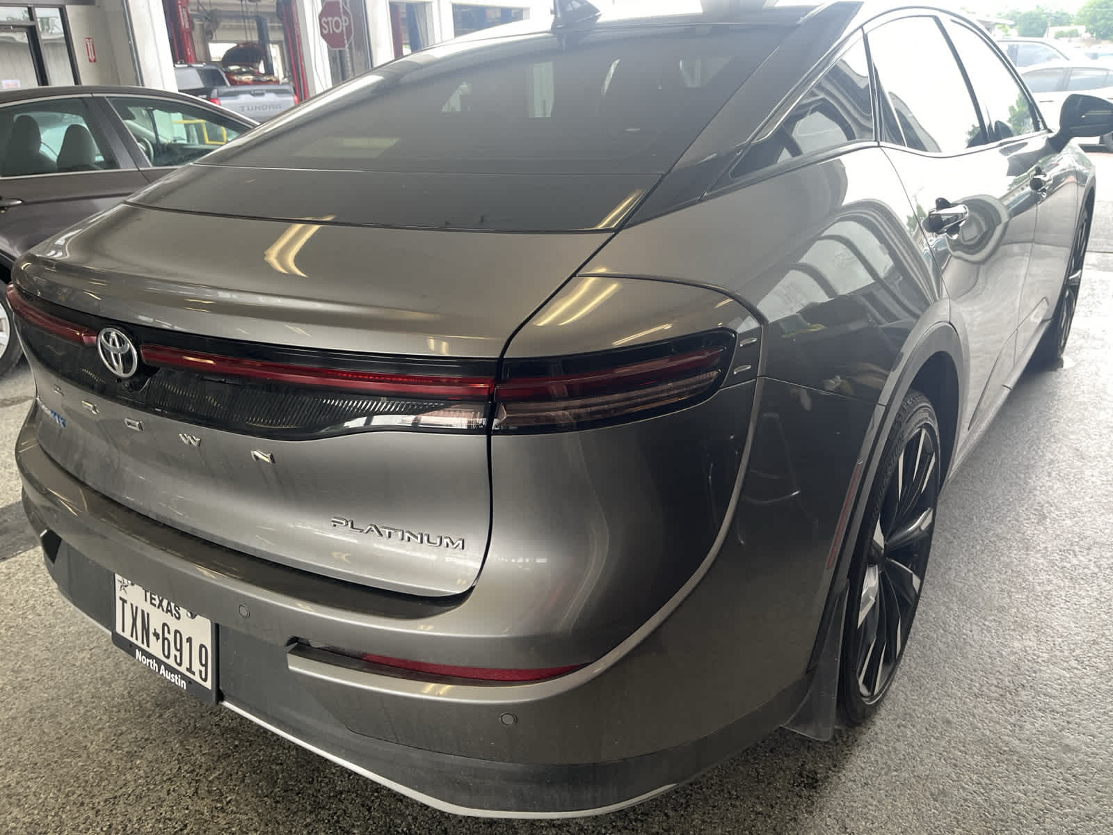 2024 Toyota Crown Platinum photo 5